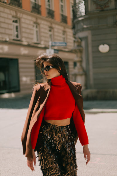 Georgina Cropped Sweater - Orange – MARIANDREE GAITAN